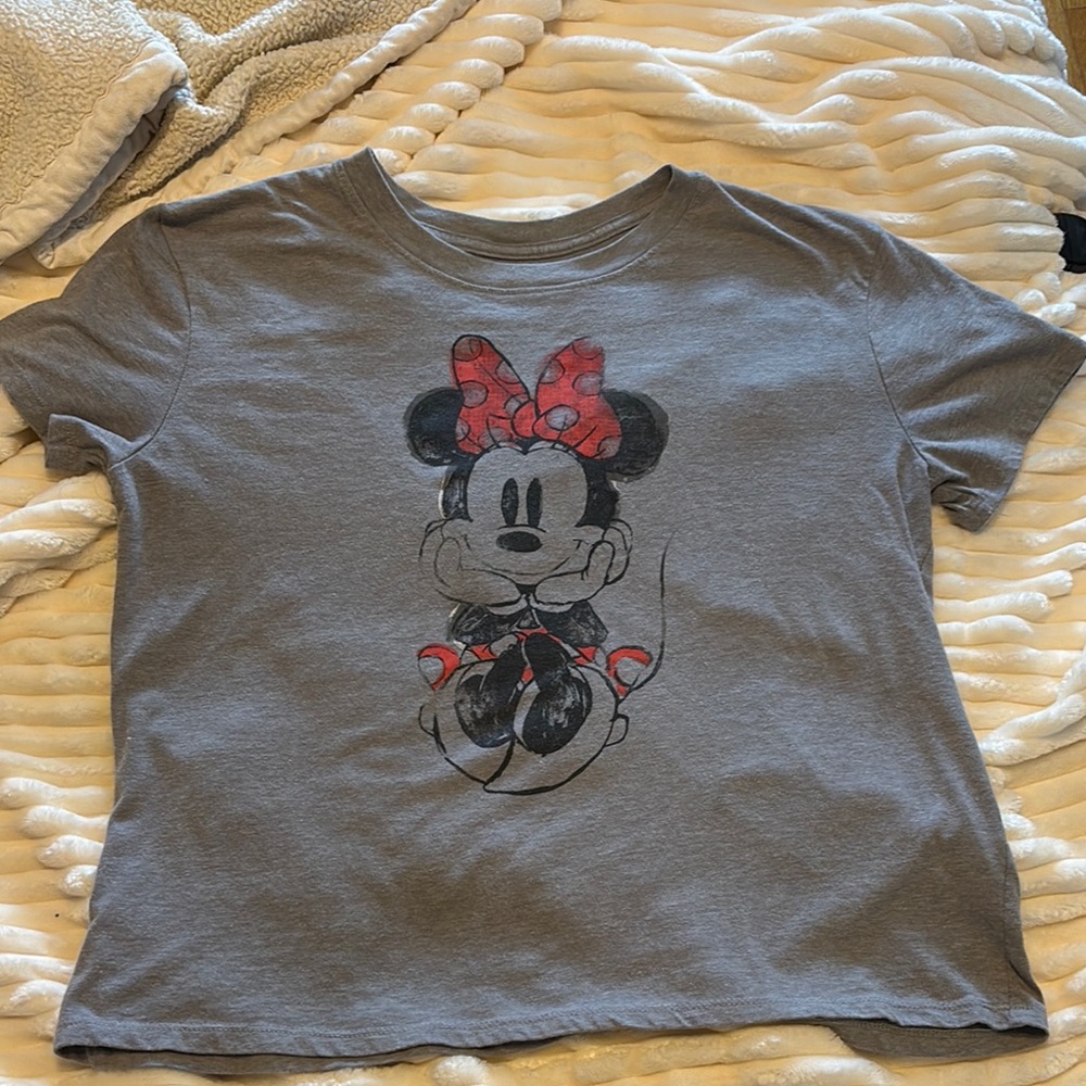 Disney Gray and Red Minnie Mouse Short Sleeve Tee